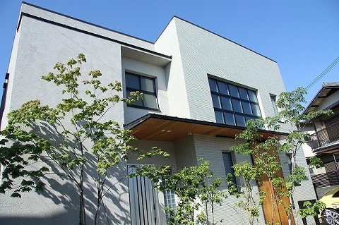 塾長が設計した住まい外観写真2020